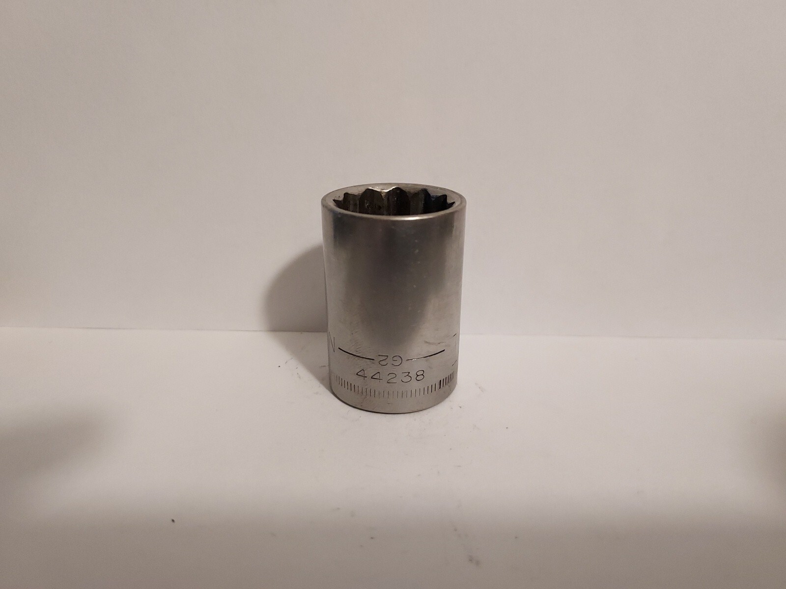 Craftsman 1/2″ Drive 19MM 12 Point Shallow Socket Metric G 44238 USA NOS