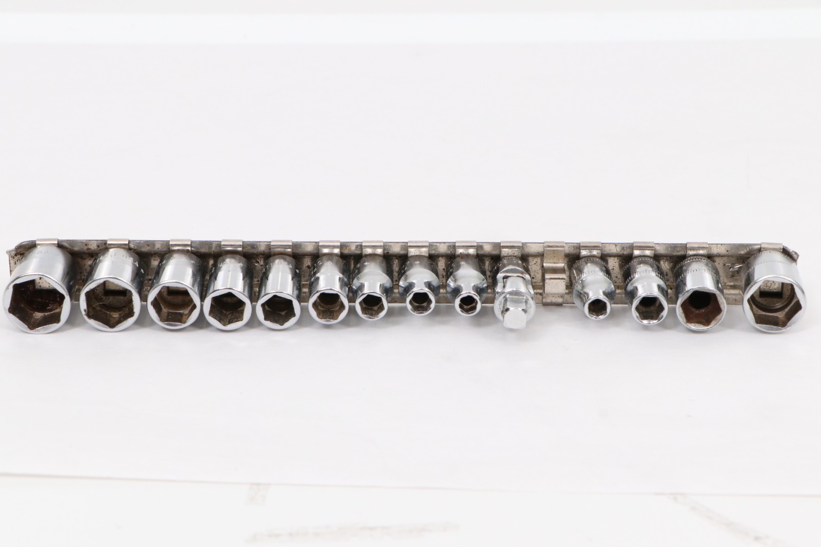 Snap-On Mixed SAE & Metric Socket Set / 1/4″ Drive / Includes Swivel Adapter