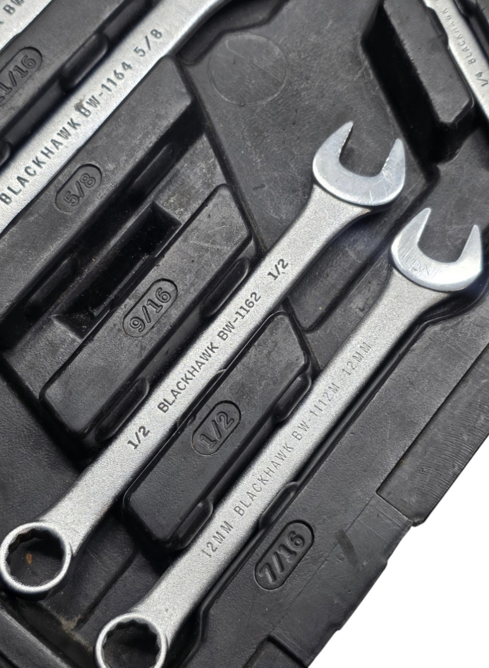 Blackhawk USA 18pc Metric 10-18mm, SAE 1/4-3/4” Satin Combination Wrench Set