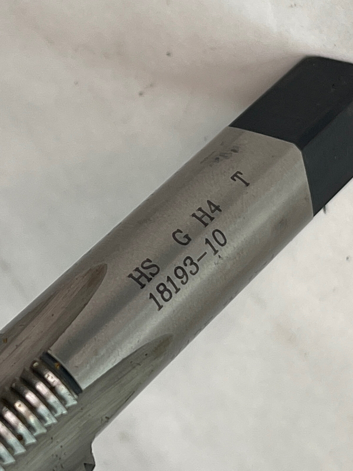 5/8-18 NF Thread 4 Flutes, Plug Chamfer Bright Finish HSS Pipe STI NF (23AG39)