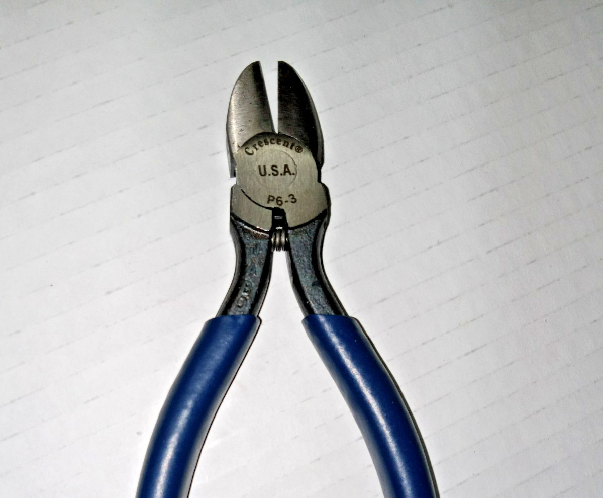 New Vintage Crescent Pliers 6″ Diagonal Cutting Coated Handles #P6-3 USA