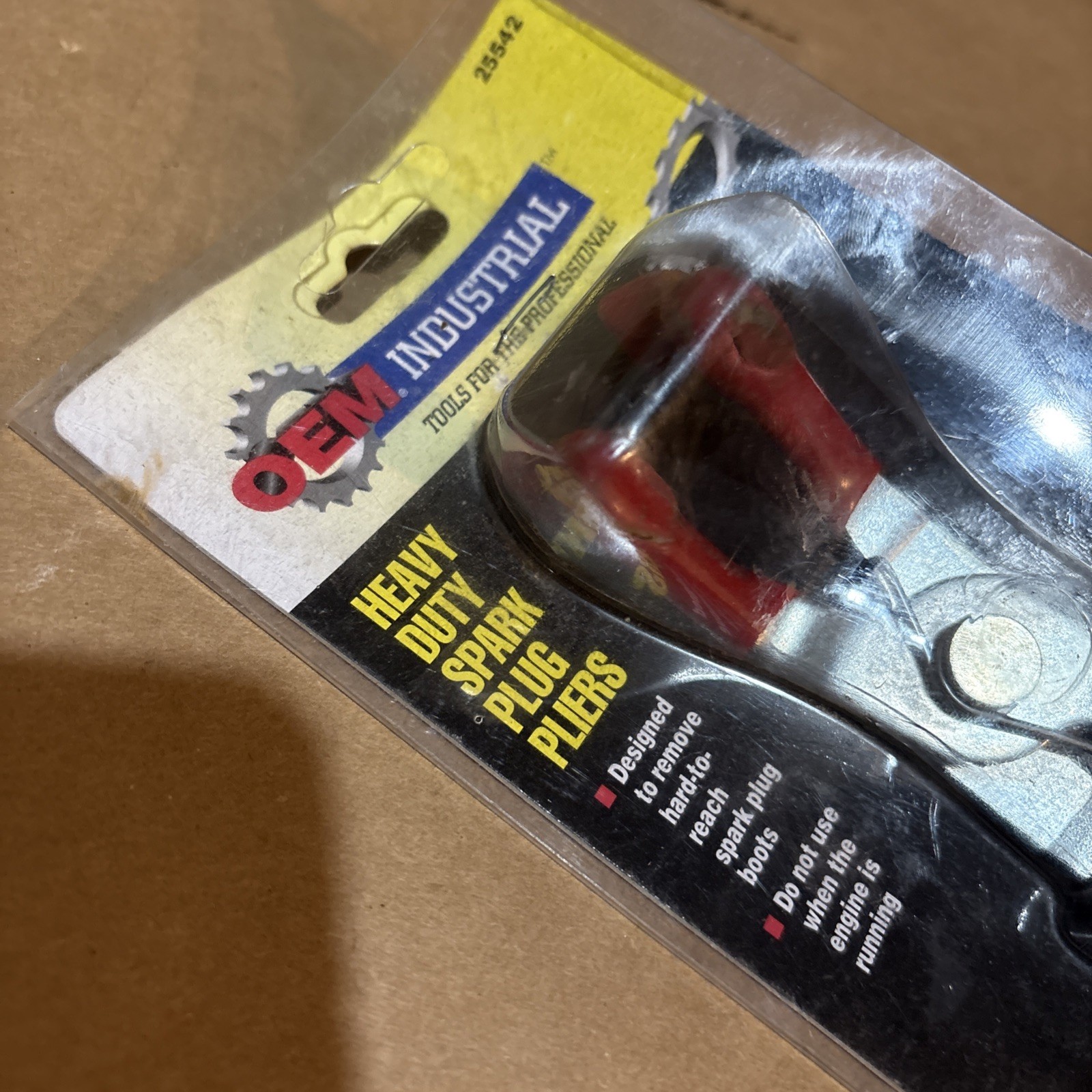 OEM 9-3/4″ Heavy Duty Spark Plug Pliers Boot Removal Pliers Red Handle 25542