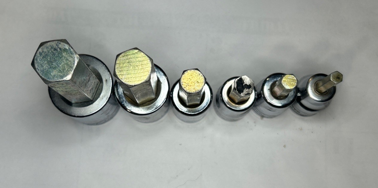 Snap On Tools 19, 17 mm 1/2″ Drive, 12, 10, 8, 6 mm 3/8 Drive Metric USED