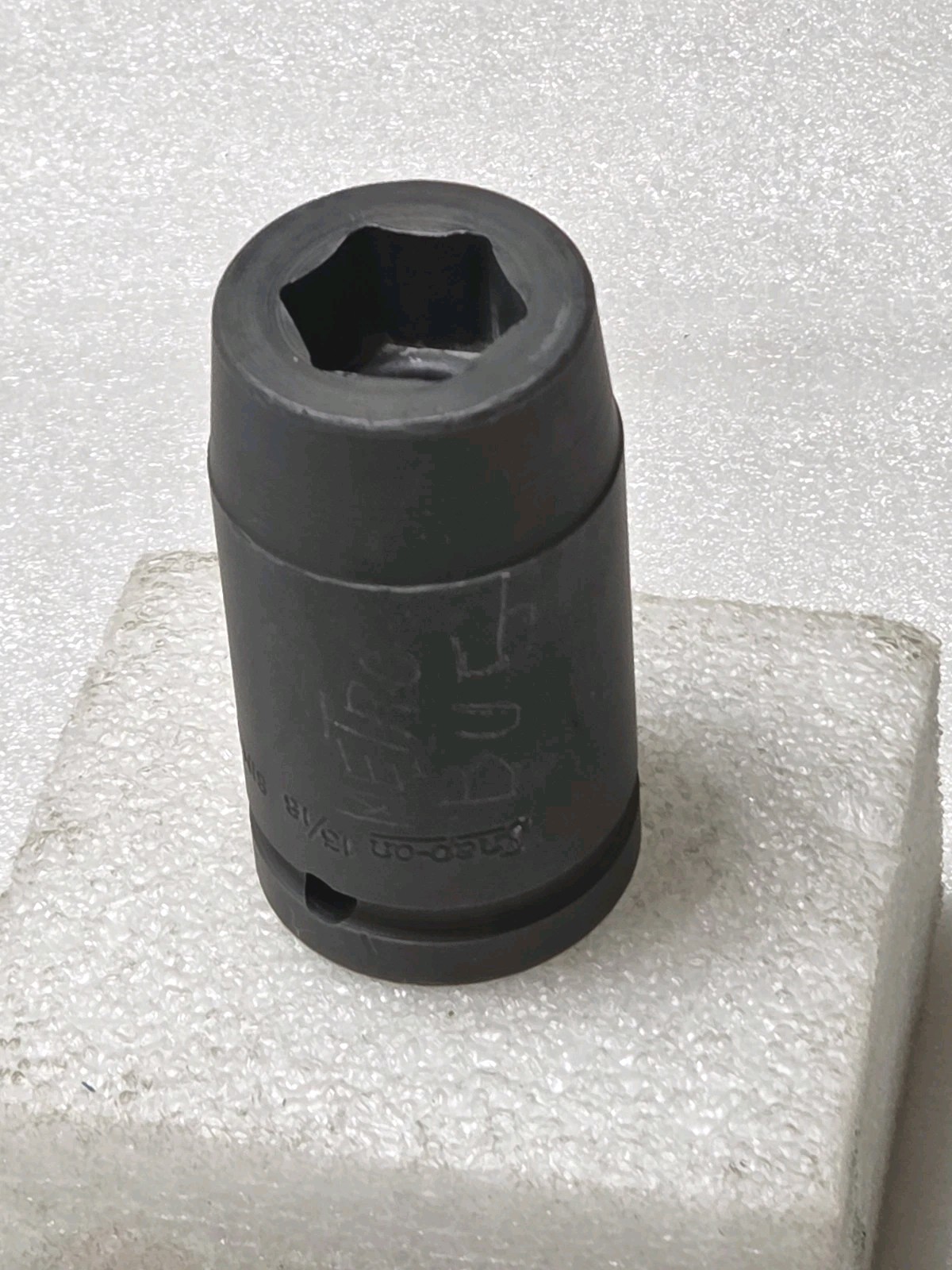 Snap-On SIM262 13/16″ Deep Industrial Impact Socket, 3/4″ Drive, 6 Point