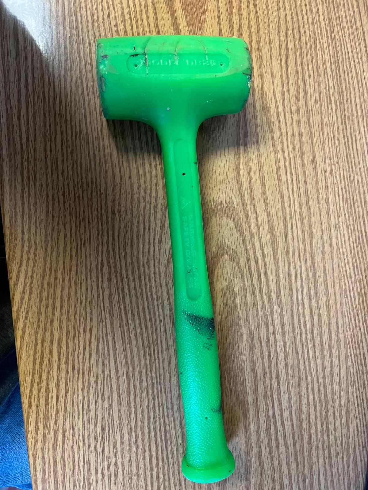 MATCO DB26 – 26OZ NEON GREEN DEAD BLOW HAMMER — LOC#155
