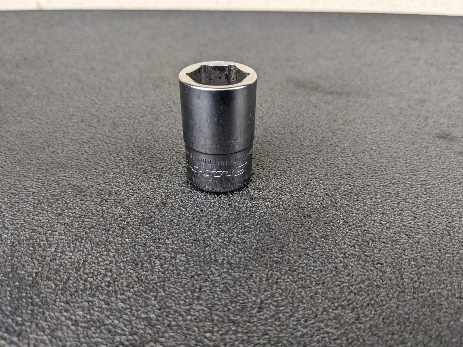 #bm108 Snap On Tools NEW Shallow 1/2” Drive 17mm Socket 6 Point Chrome TWM17