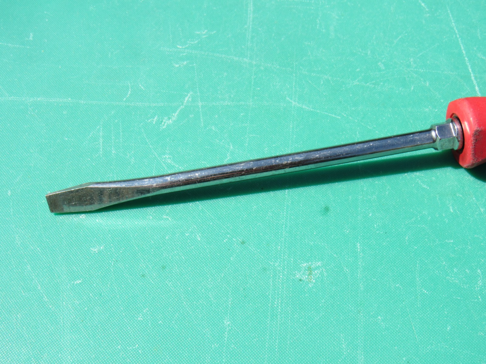 SNAP ON SGD8BR SGD8B RED BLACK HANDLE STRAIGHT / FLAT TIP / SLOTTED SCREWDRIVER