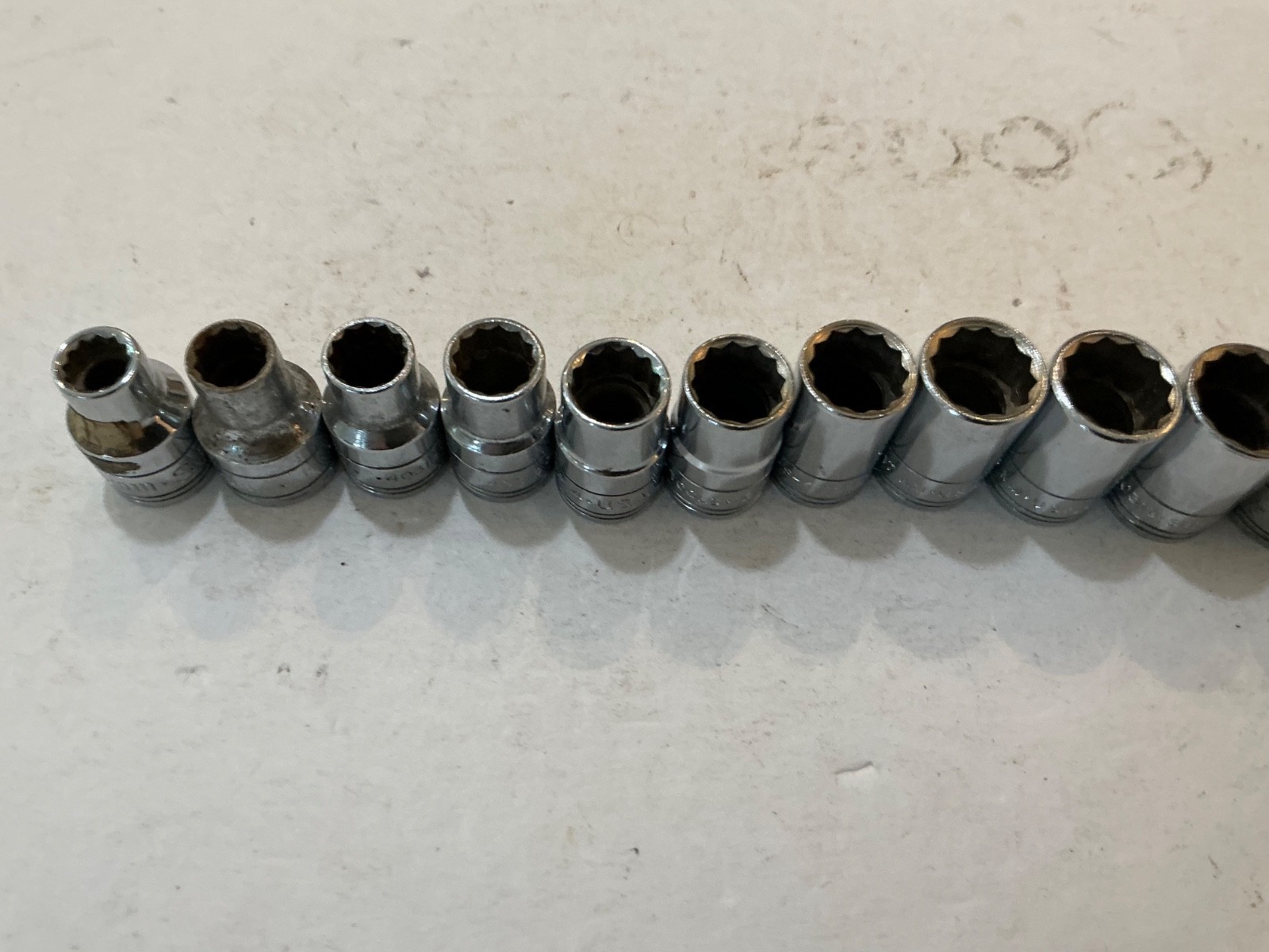 S-K 13 pc 1/2″ drive shallow metric 12pt socket set 10mm-24mm USA made