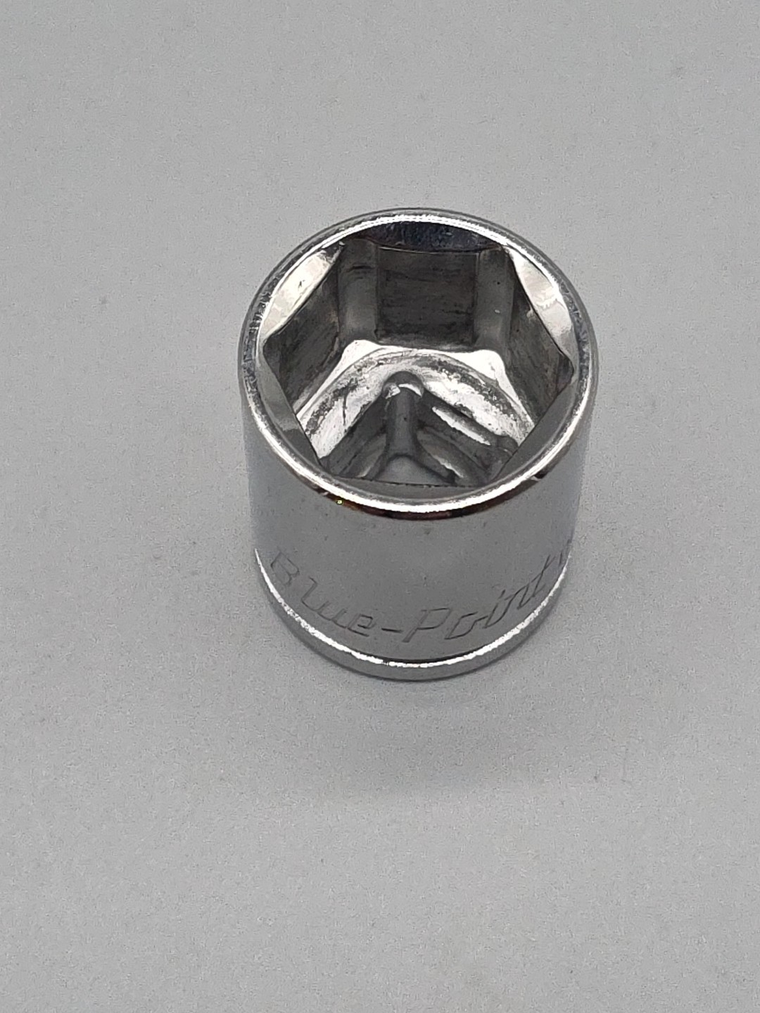 Blue-Point Tools BLPS381116 6 Pt 3/8″ Drive 11/16″ SAE Shallow Socket Chrome USA