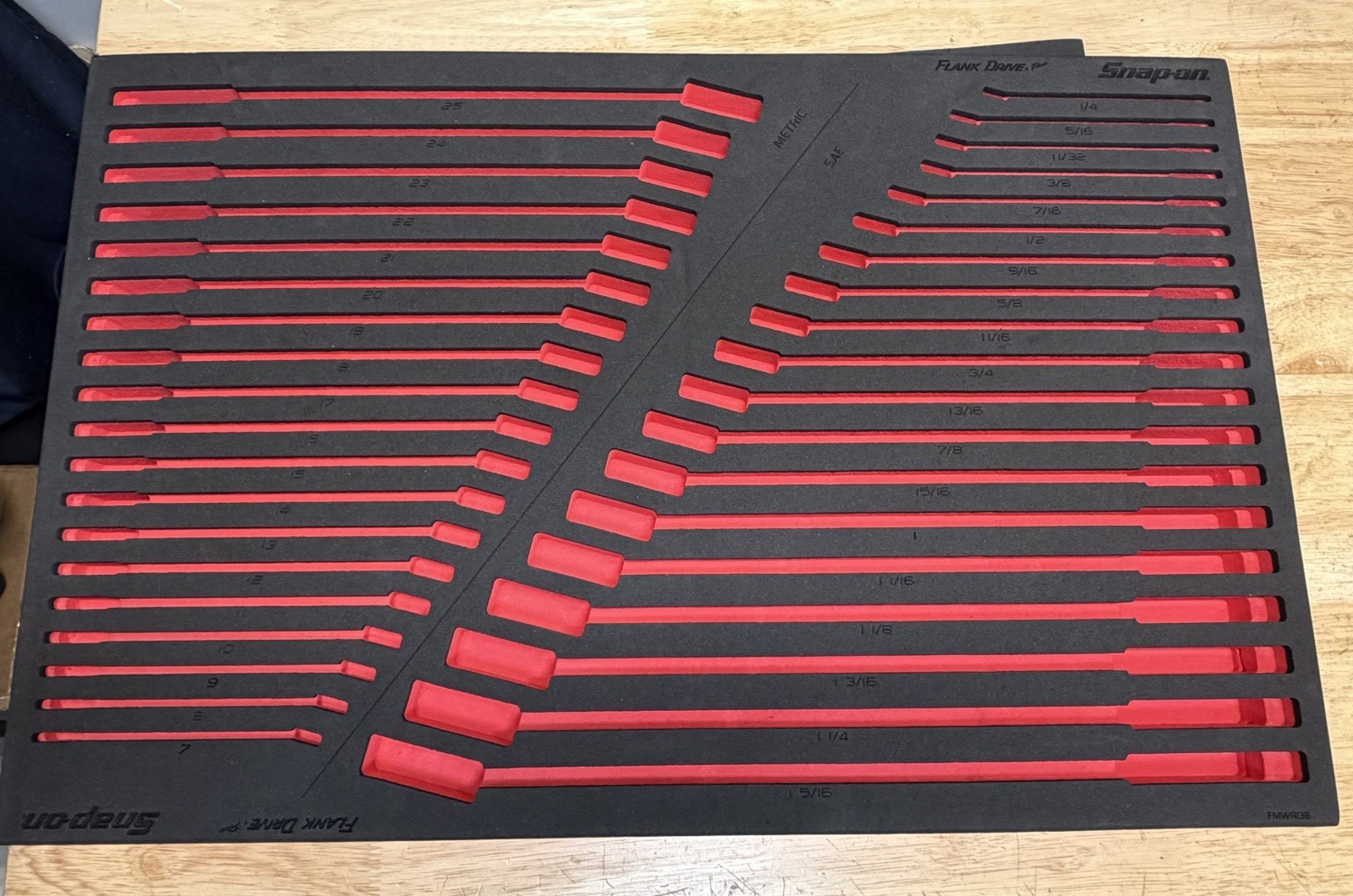 Snap-on RED Flank Dr Plus FOAM TRAY 38pc SAE Metric Combo Wrench Set FMWR13B