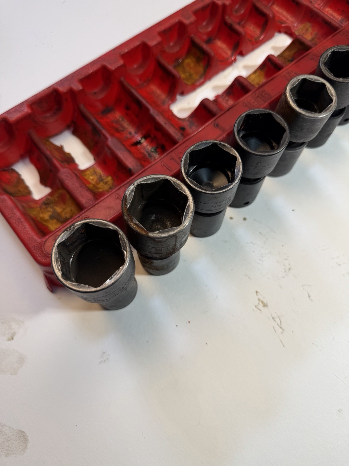 Snap On 12 Piece SAE 1/2” Shallow Swivel Impact Socket Set