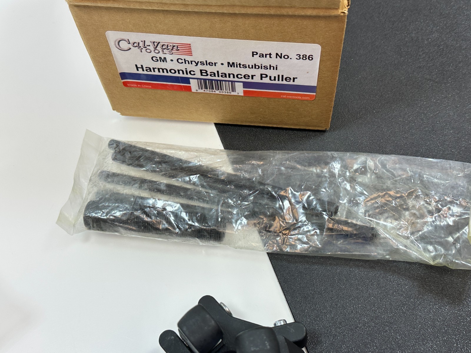 NEW Cal-Van Tools Model. 386 Harmonic Balancer Puller, 3-Jaw Puller GM/Chrysler