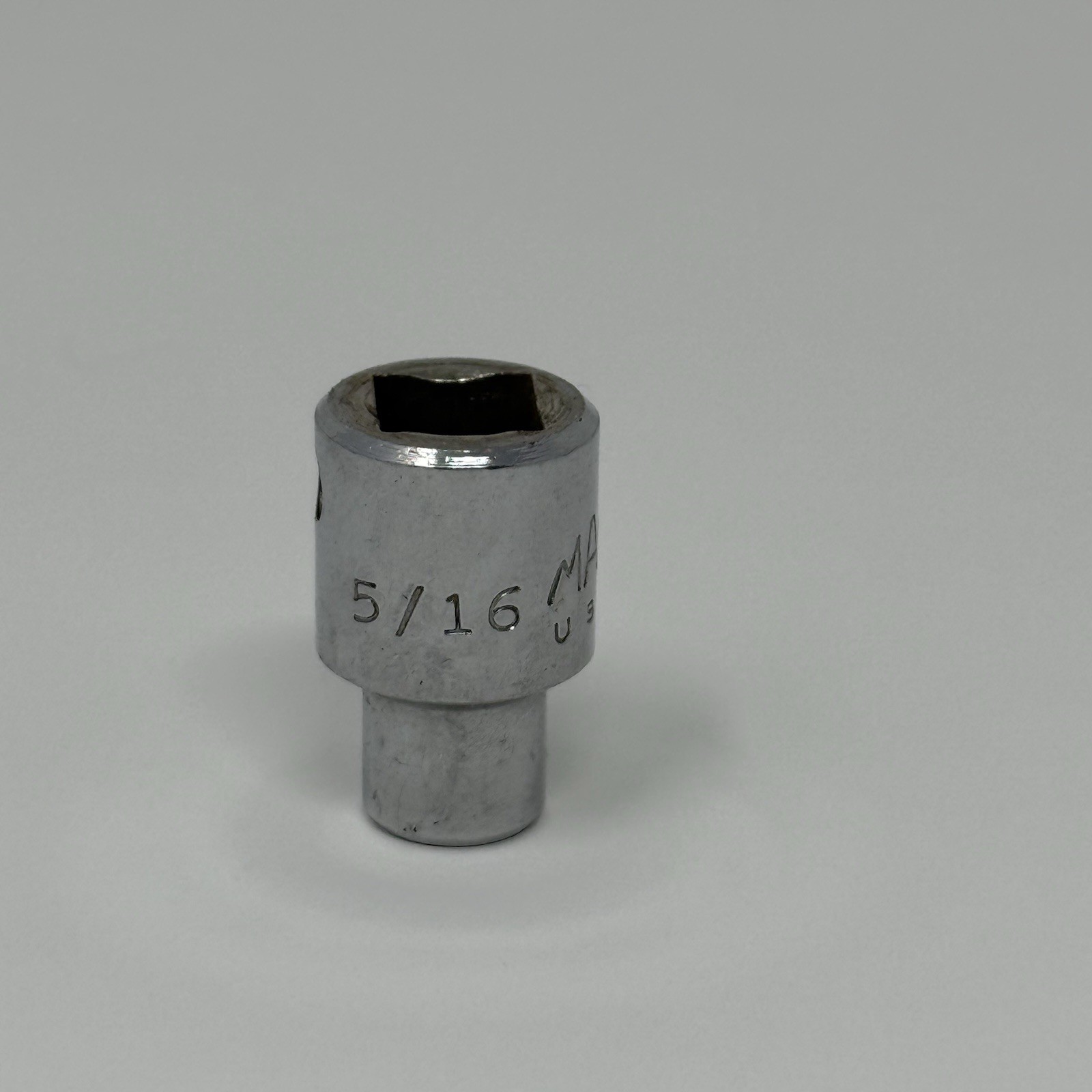 Mac Tools 5/16″ 3/8″ Drive 6 Point Shallow Chrome Socket X106R