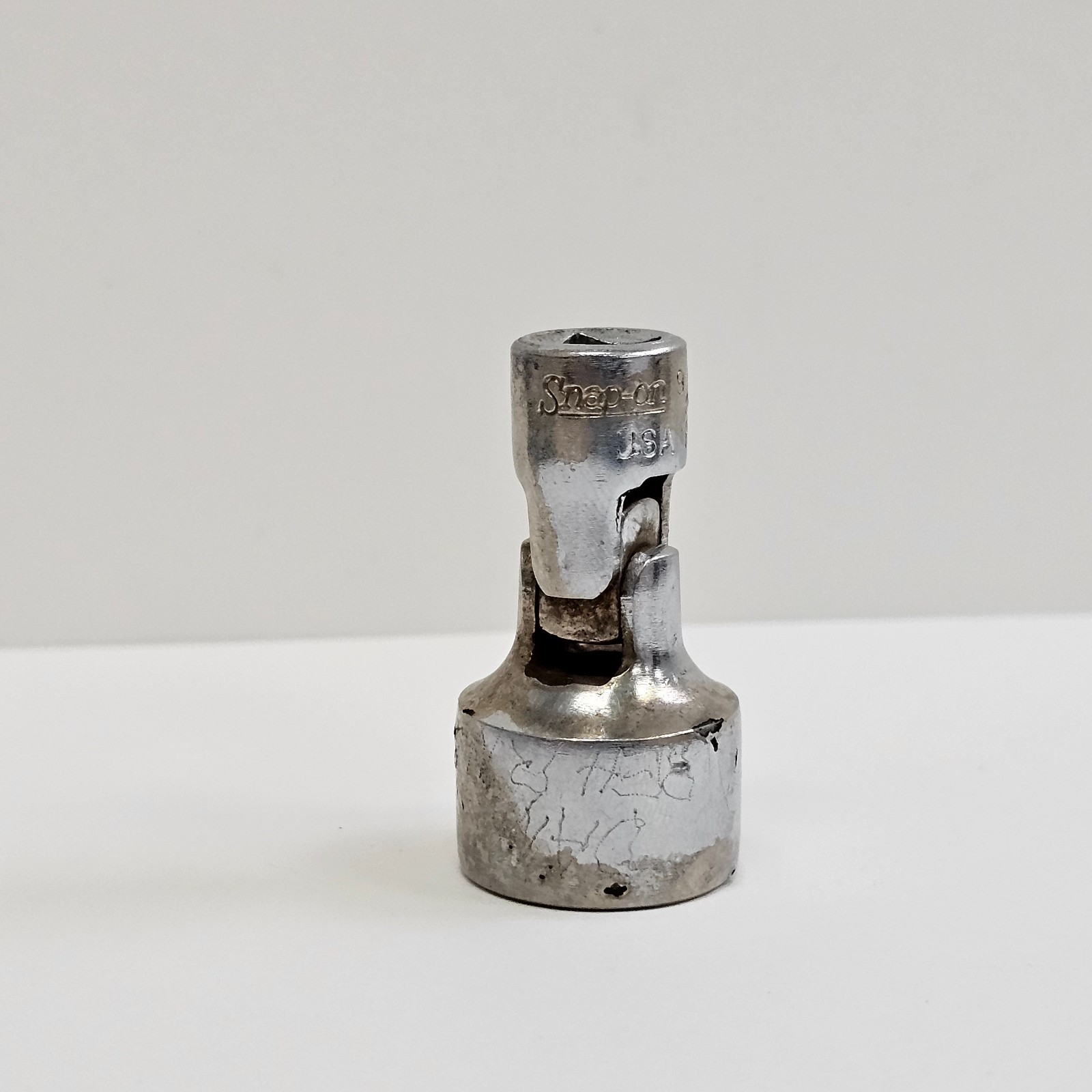 VTG Snap-On (Underlined) 1/4″ Drive 9/16″ 12 Point Swivel Socket USA – TMU181