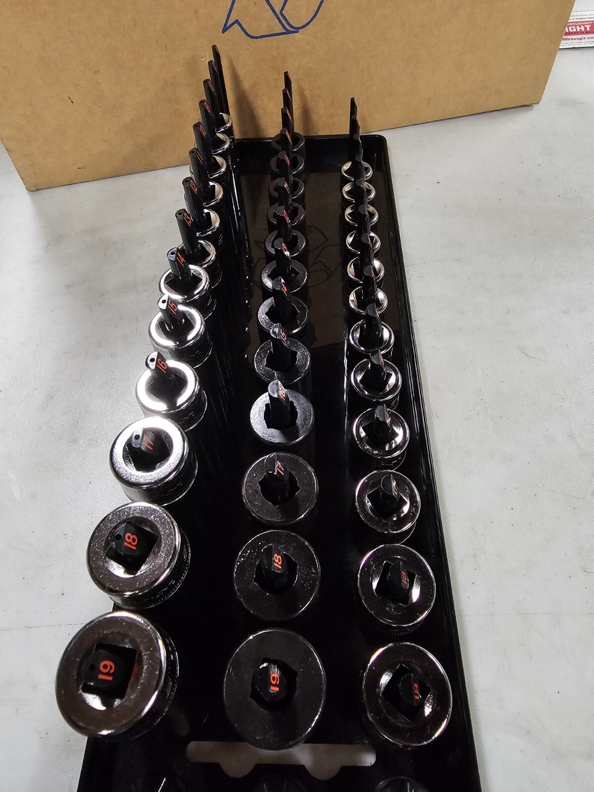 Snap-on Tools NEW 36pc 3/8 Drive Metric Deep Semi-Deep Shallow Socket Set W/tray