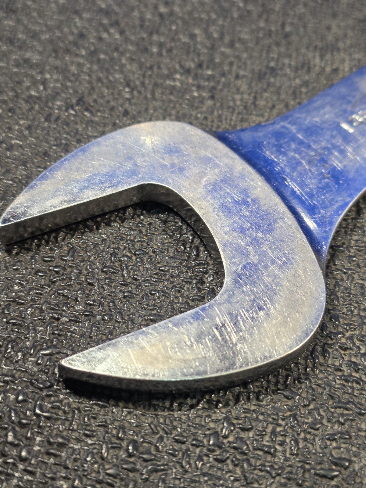 Snap-on LTA4446 1-3/8″ x 1-7/16″ 15° Offset Thin Low Torque Open-End Wrench