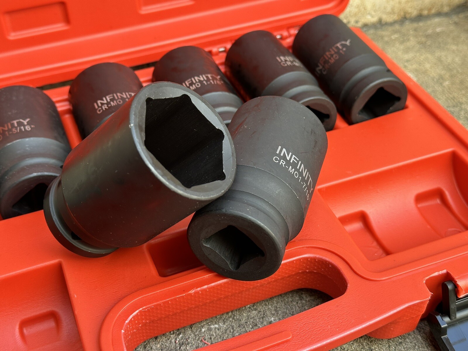 8pcs SAE Deep Spindle Axle Nut Impact Socket Set 6 Point Cr-mo 1” To 1-1/2”