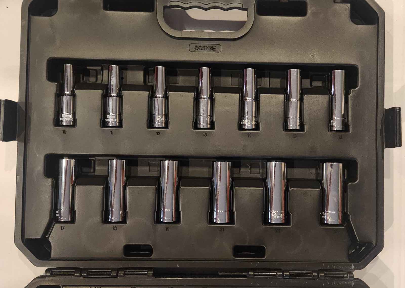 Matco Tools SC57SE 57pc Silver Eagle 1/2″ Drive Master Socket Set + Hard Case