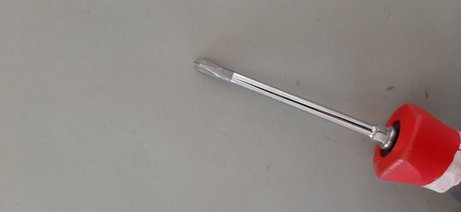 Snap-on SHDP31IR No # 1 Phillips Red Gray Instinct Grip Screwdriver USA Marked