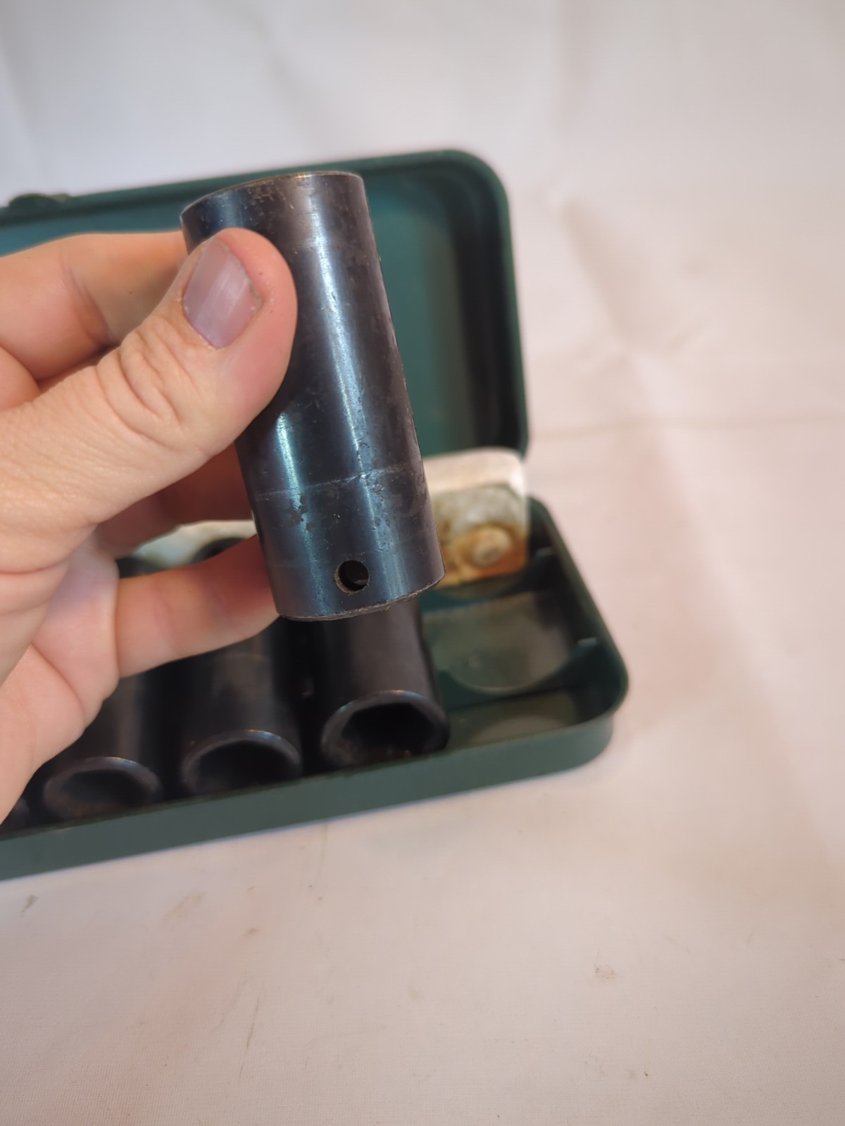 Central Forge 8 Piece Impact Socket Set CR-V in Metal Case 5/16″ – 3/4″ 6 Pt. T3