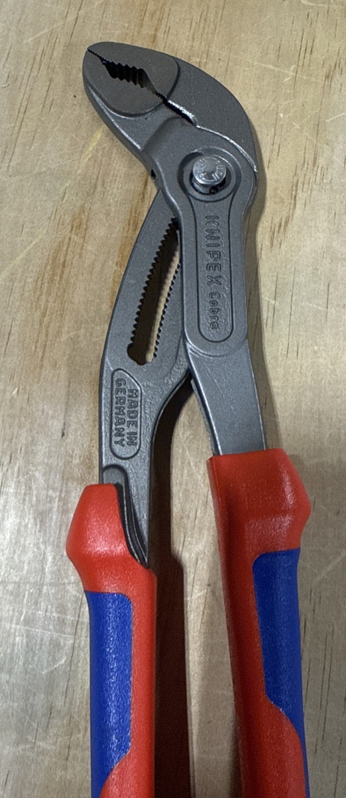 Knipex Cobra 12″ Pliers Adjustable Water Pump Plier w/ Comfort Grip 8702300 NEW