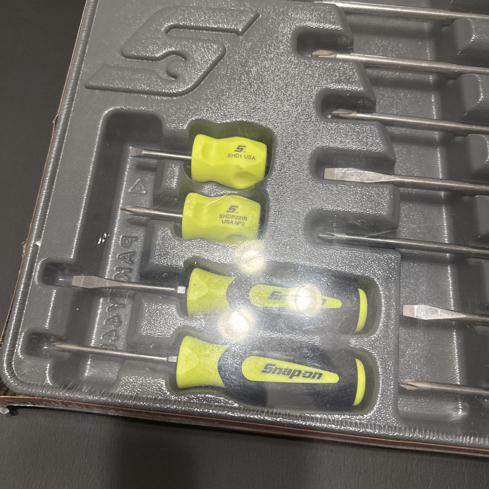 SNAP ON TOOLS USA SGDX120BHV 12pc HI-VIZ YELLOW Soft Grip Combo Screwdriver Set+