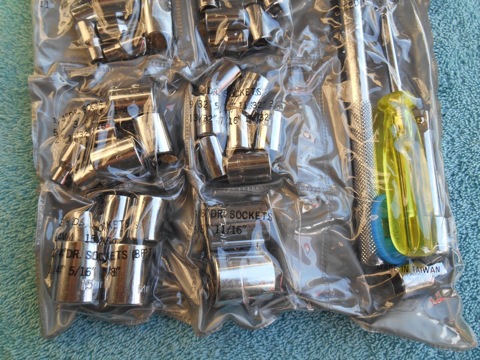 Turnbull Tools 40 piece Tool Set NEW OLD Stock Ratchet Sockets