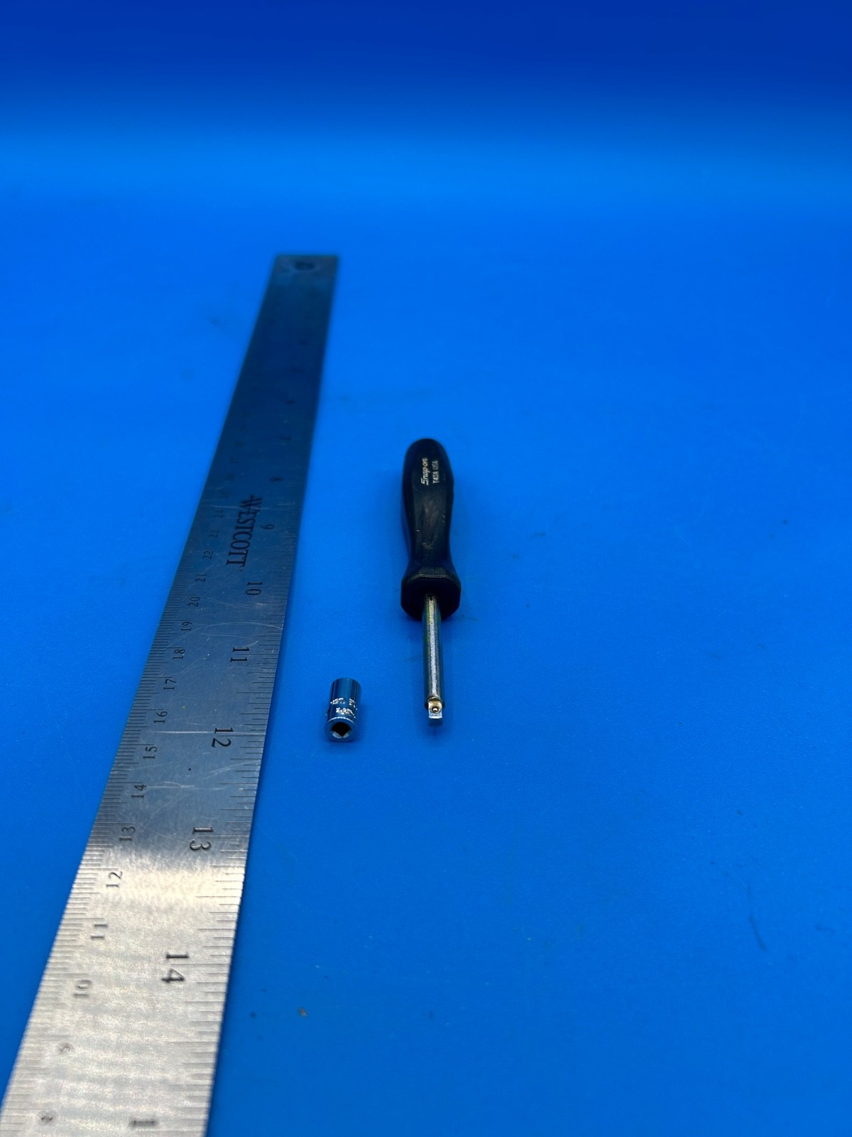 Snap-on Tools Mini Socket Set Bit Driver 1/8” Drive 2 Pcs T40A USA T-5-12