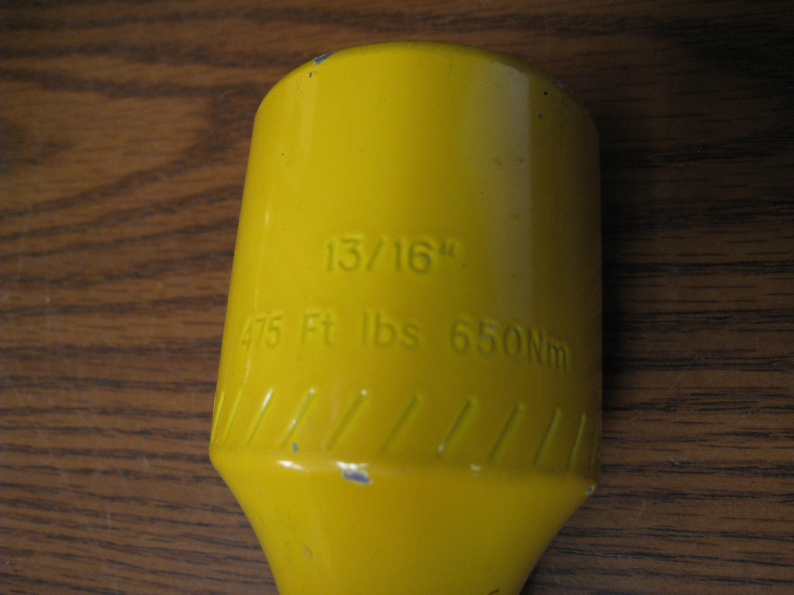 ACCUTORQ ACC-20-3911 1″ DRIVE 13/16″ 475 FT LBS 650Nm YELLOW TORQUE SOCKET