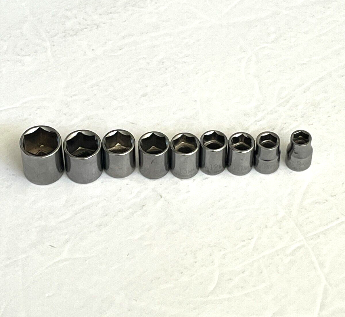 Craftsman 9 Piece Socket Set Metric 3/8″ Drive 6 PT Shallow G 9-15, 17, 19MM USA