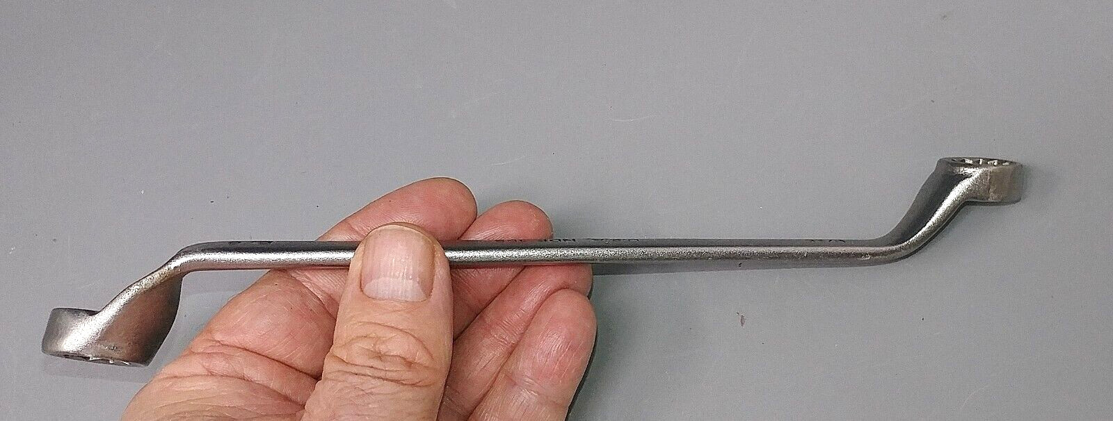 Napa Tools NDF 103 9/16 x 5/8in Offset Box-End Wrench 12 Point Made in USA