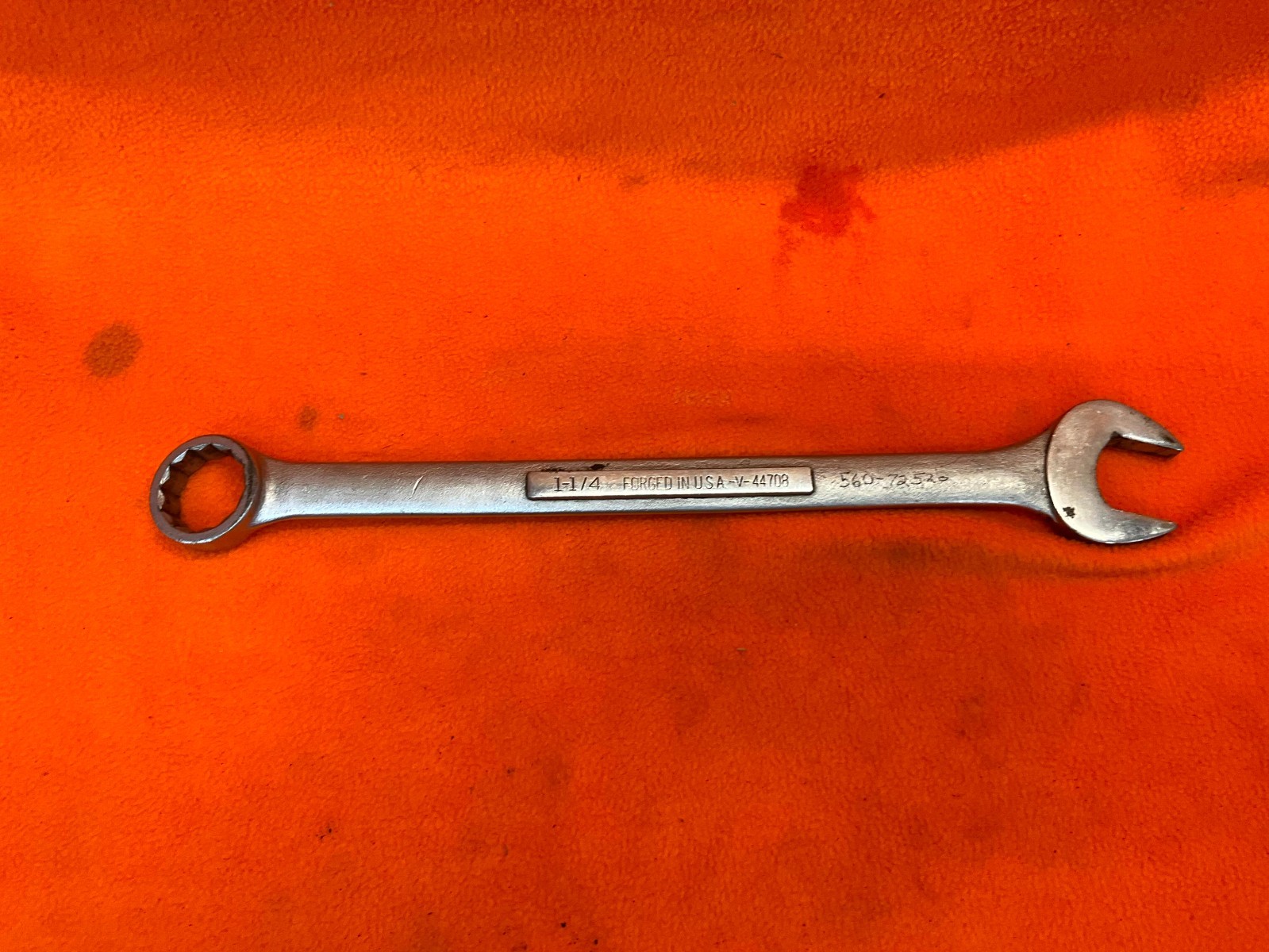 Craftsman Tools V-44708 1-1/4″ SAE 12 Point Combination Wrench OEM