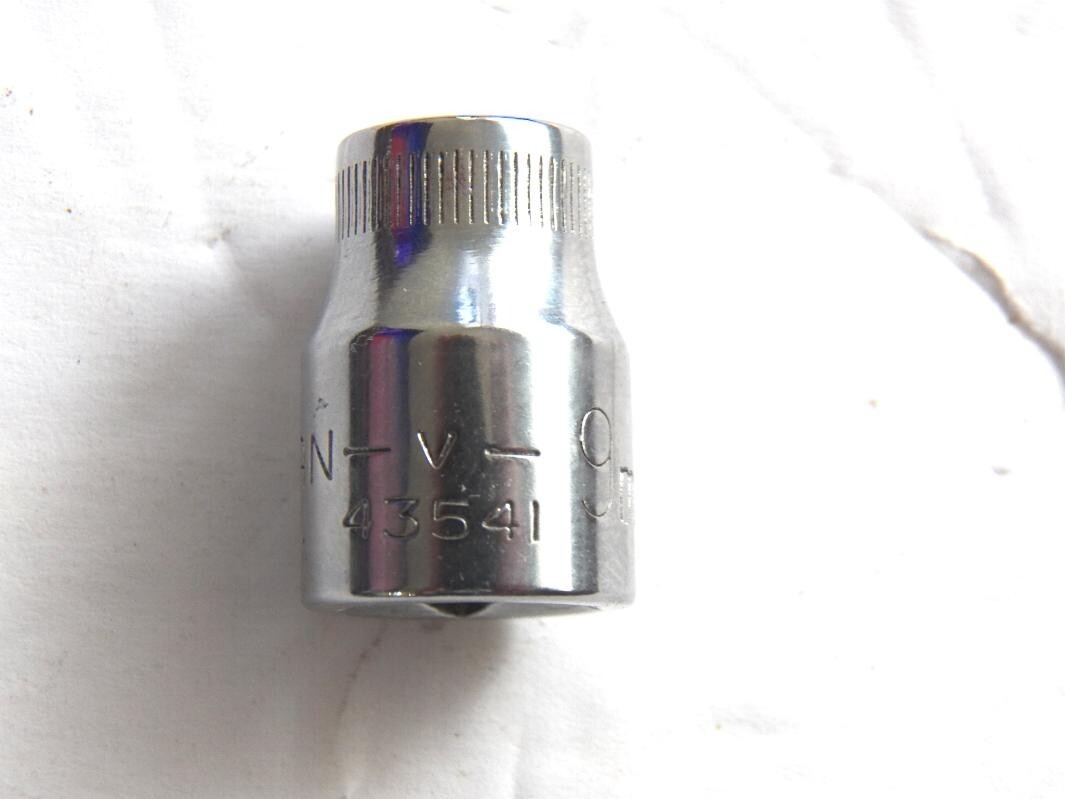 Craftsman 9mm 6-Pt 3/8-Dr 43541 Metric Socket Top Knurl -V- Made in USA