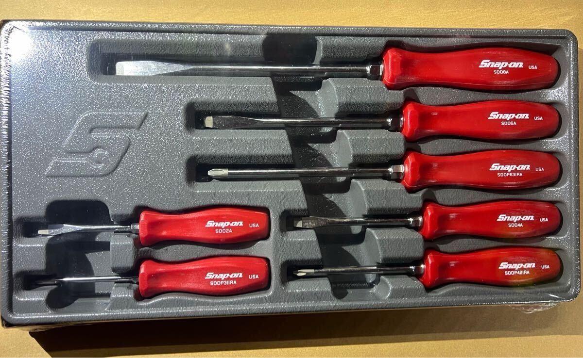 Snap-On SDDX70AR Screwdriver Set, Combination 7 Pcs. RED HARD HANDLES New