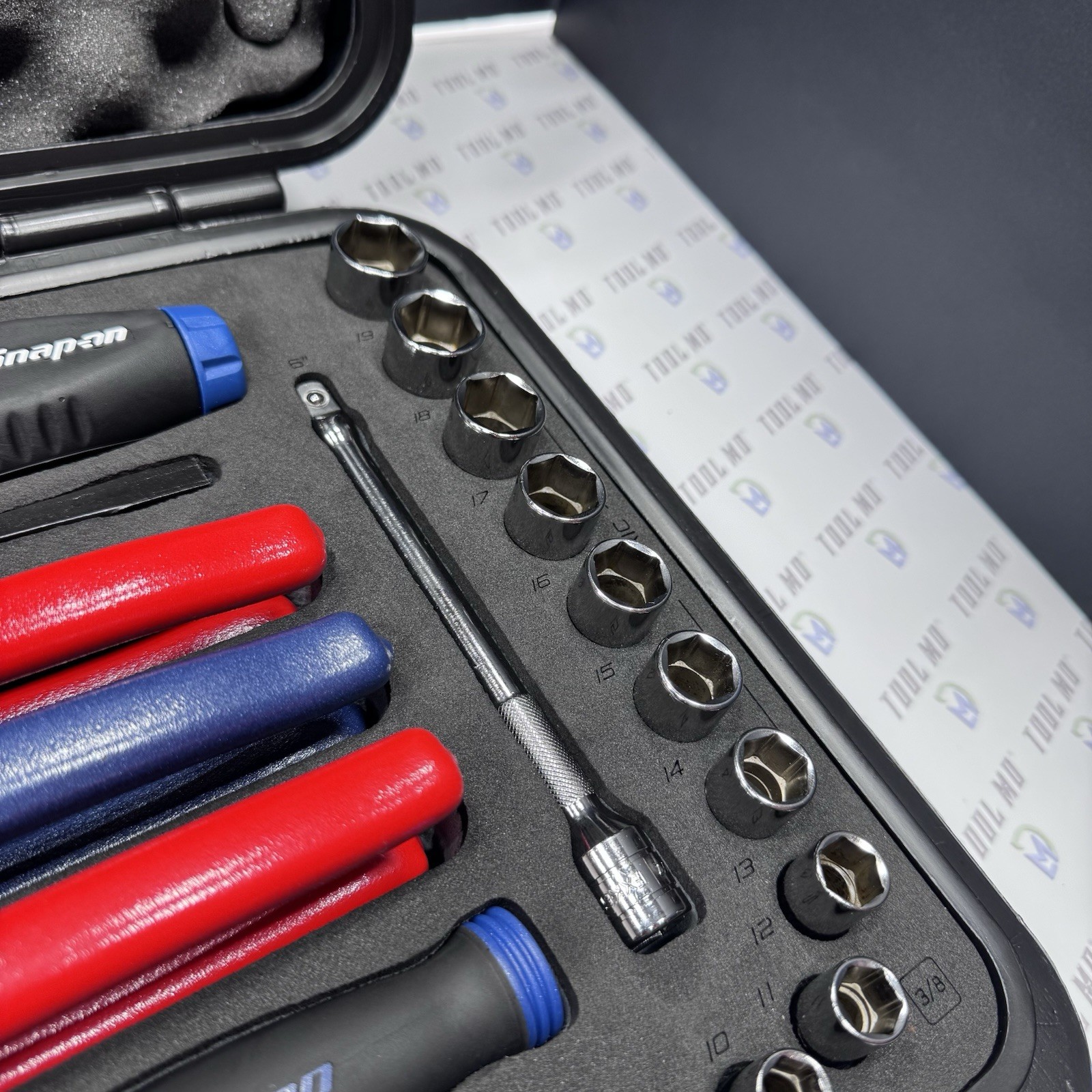 Snap-on Tools NEW LIMITED RED WHITE BLUE 33pc 3/8″ Drive Service Set 233FSMBFRWB