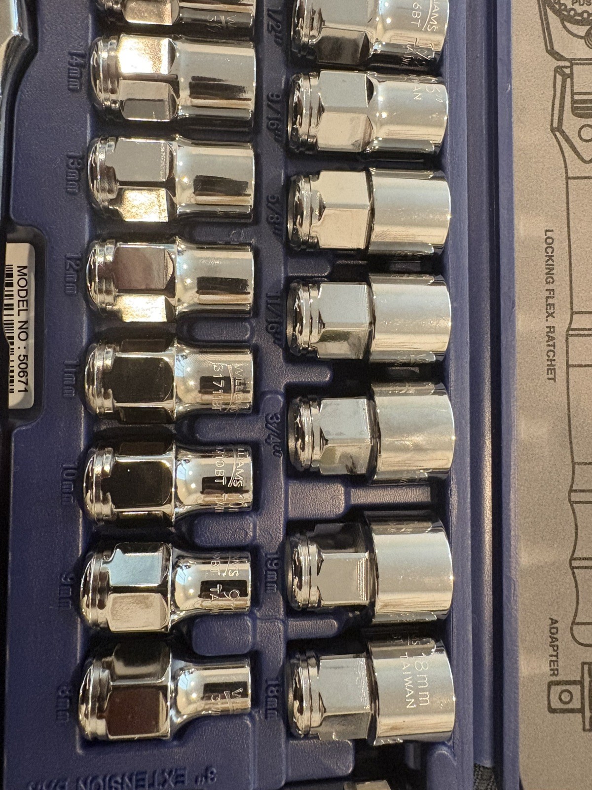 Williams 3/8″ Dr Bolt-Thru Skt Set 22Pc- 50671 brand new