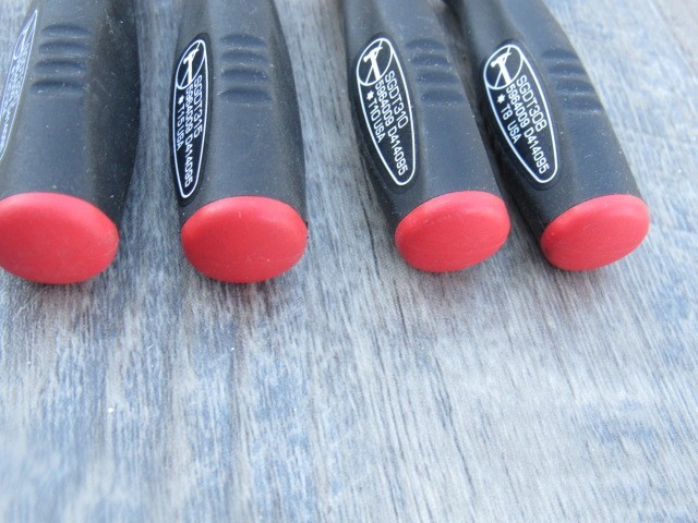 SNAP ON SGDTX40 RED BLACK MINI HANDLE TORX SCREWDRIVER T8 T10 T15 T20 SGTX 40
