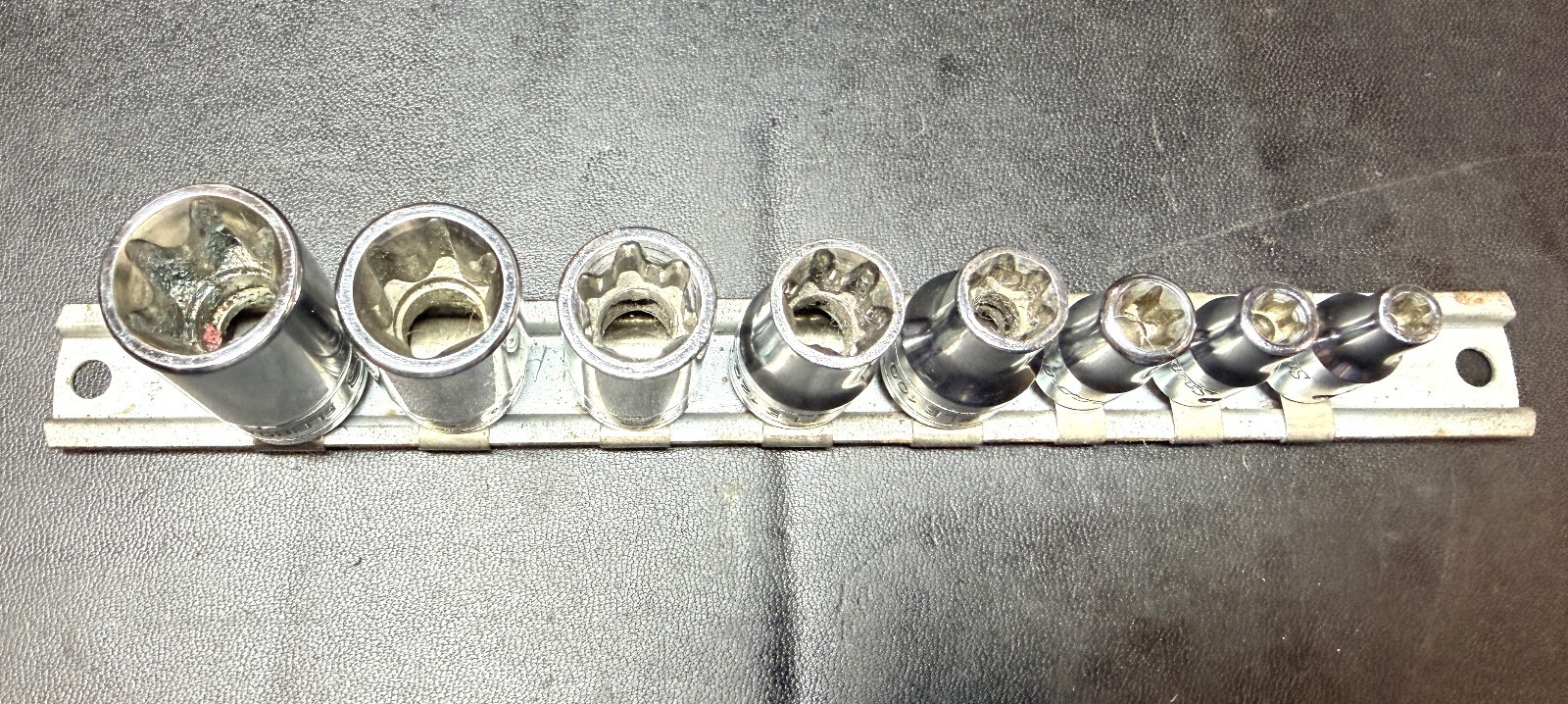 SNAP ON 10-Pc Mixed Drive Tools TORX® Sockets TORX® Shallow Socket Set E4-E18