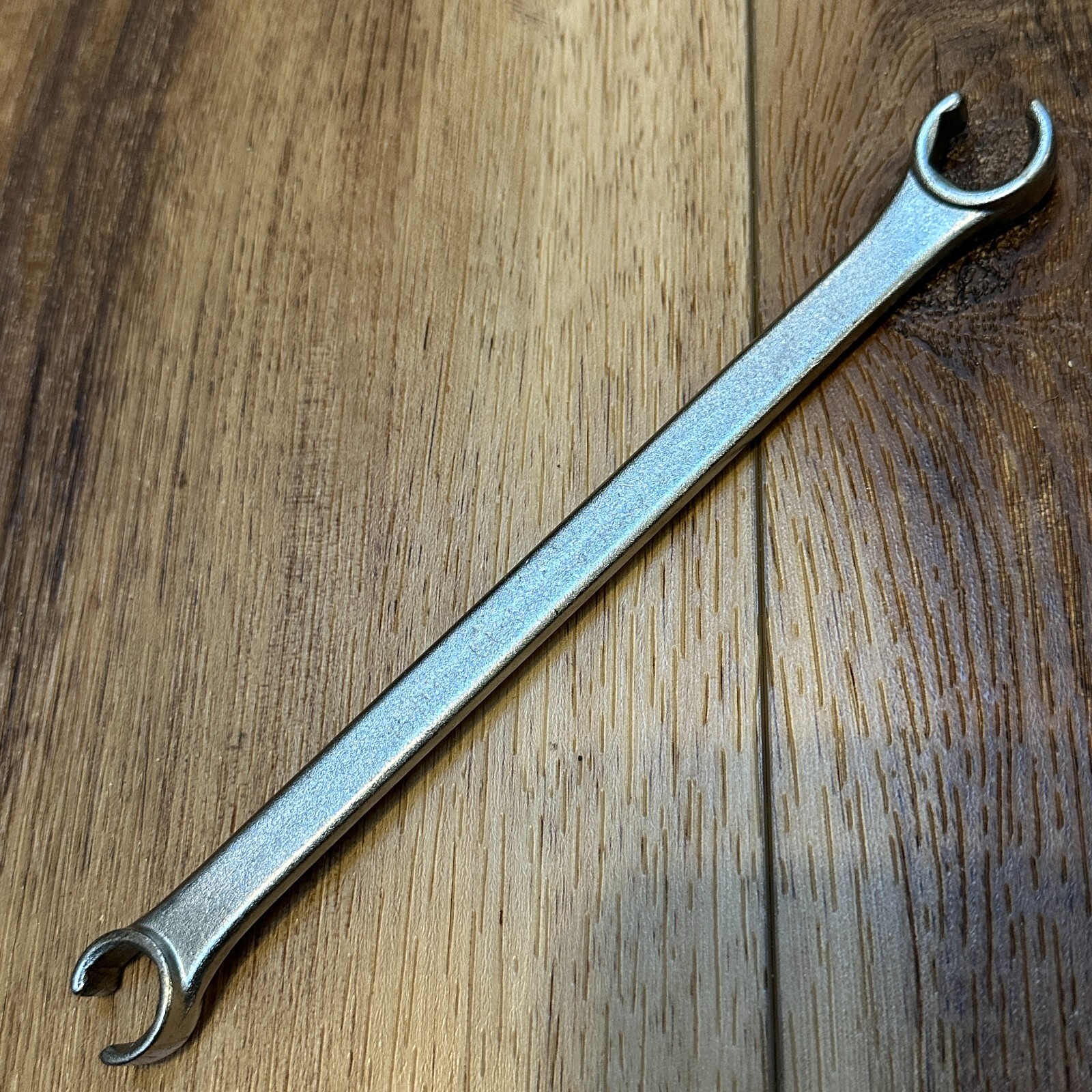 Proamerica USA 2716 1/2 x 9/16 In SAE Line Wrench Flare Nut Wrench 8″ Long