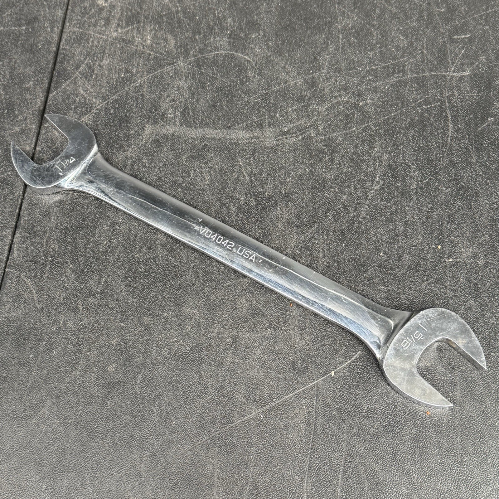 Snap On Tools VO4042 1-1/4″ x 1-5/16″ SAE Open End Wrench Chrome USA