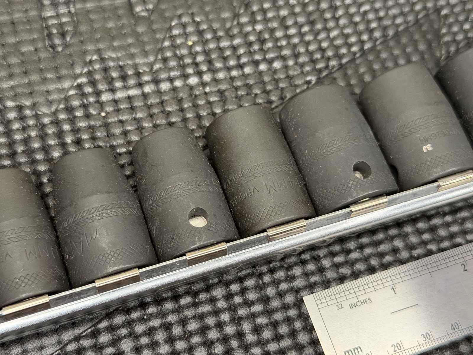 NEW Mac Tools 13PC 1/2″ Drive Metric Impact Socket Set – SVPGM136BR