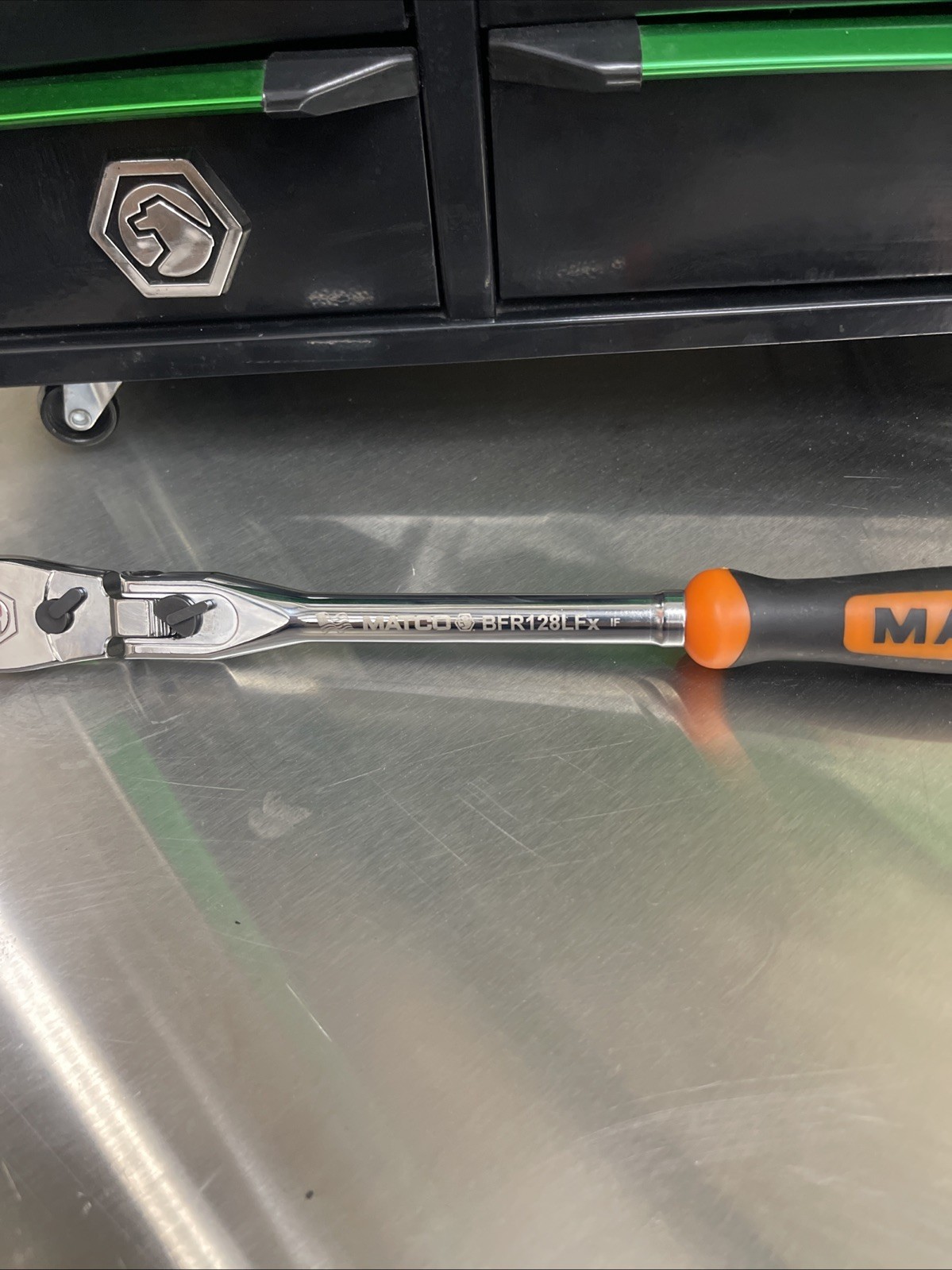 NEW! Matco Tools BFR128LFM 3/8″ DRIVE 12-1/2″ LOCKING FLEX HEAD RATCHET Orange