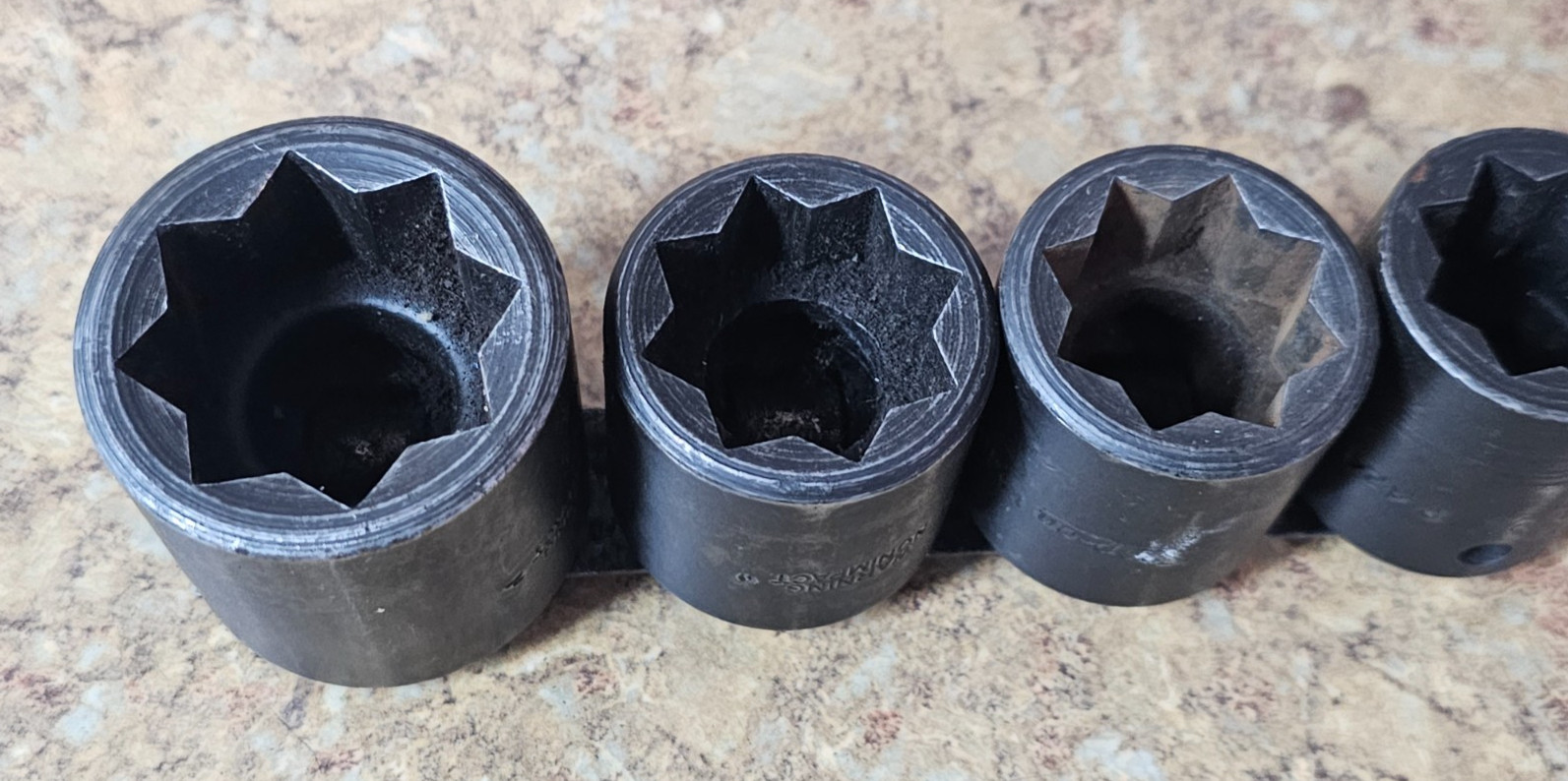 Snap-on 1/2″ Drive 8-Point SAE Shallow Double Square Power Socket Set 10pc