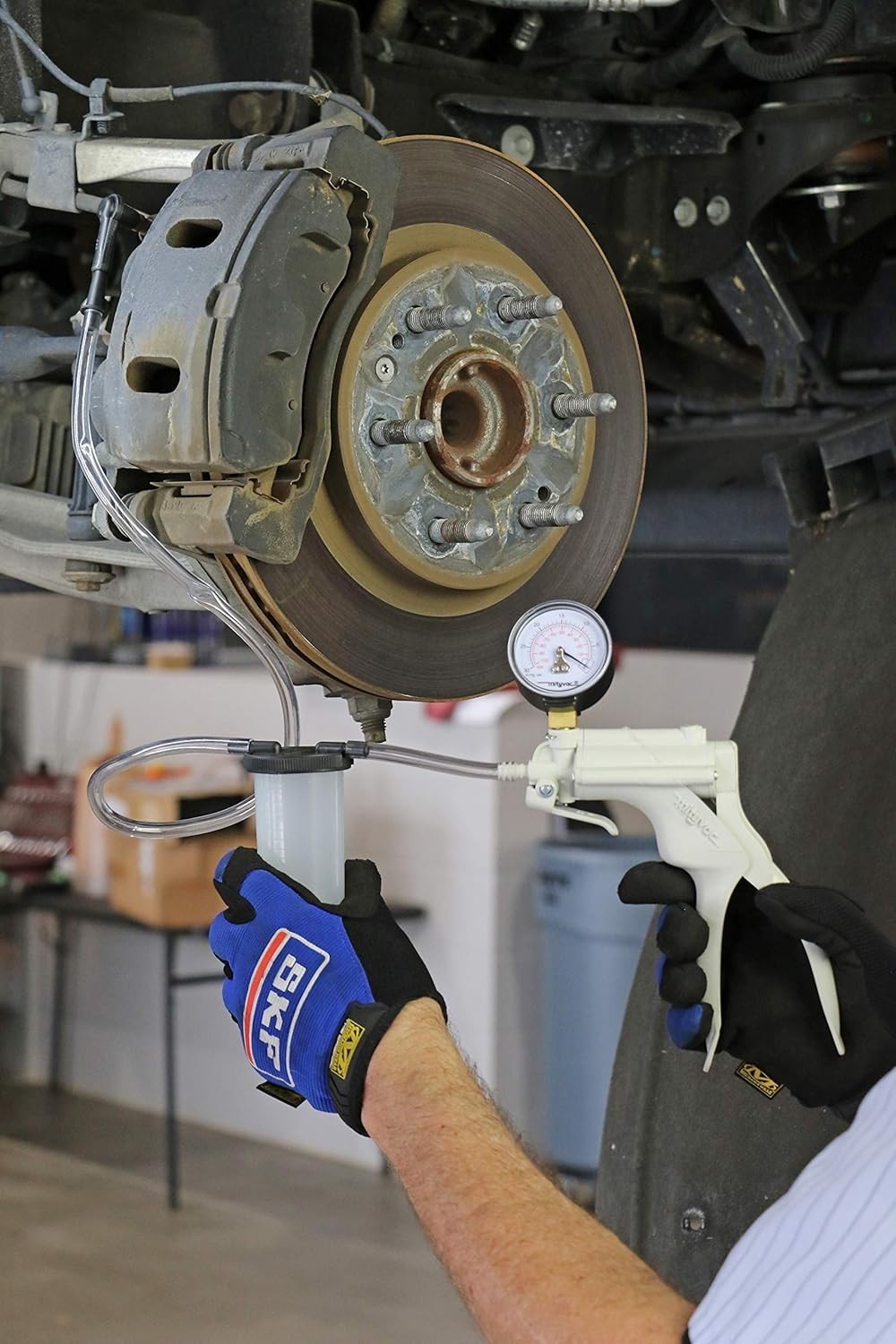 Ergonomic Selectline Hand Pump Vacuum Bleeder Kit for Efficient Car Maintenance