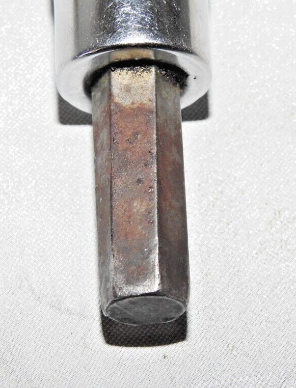 1998 Snap On FAM8A 3/8″ Dr 8mm Standard Hex Bit Socket Driver