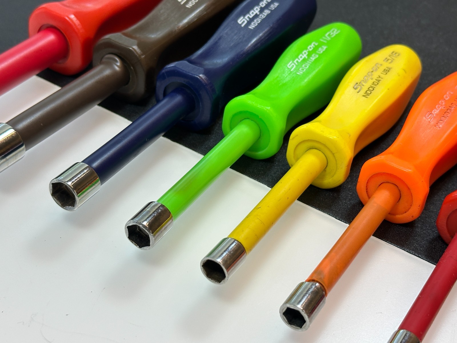 🇺🇸 Snap On Tools USA 7pc SAE 1/4″ to 1/2″ Nut Driver Set HARD Handle w/ Tray