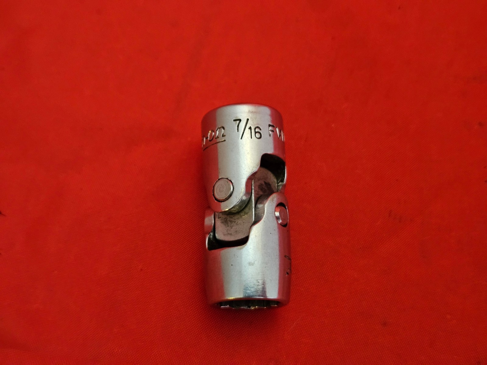 Snap-on FVU14 3/8″ Drive 7/16″ 12 Point Shallow Universal Swivel Socket USA D4