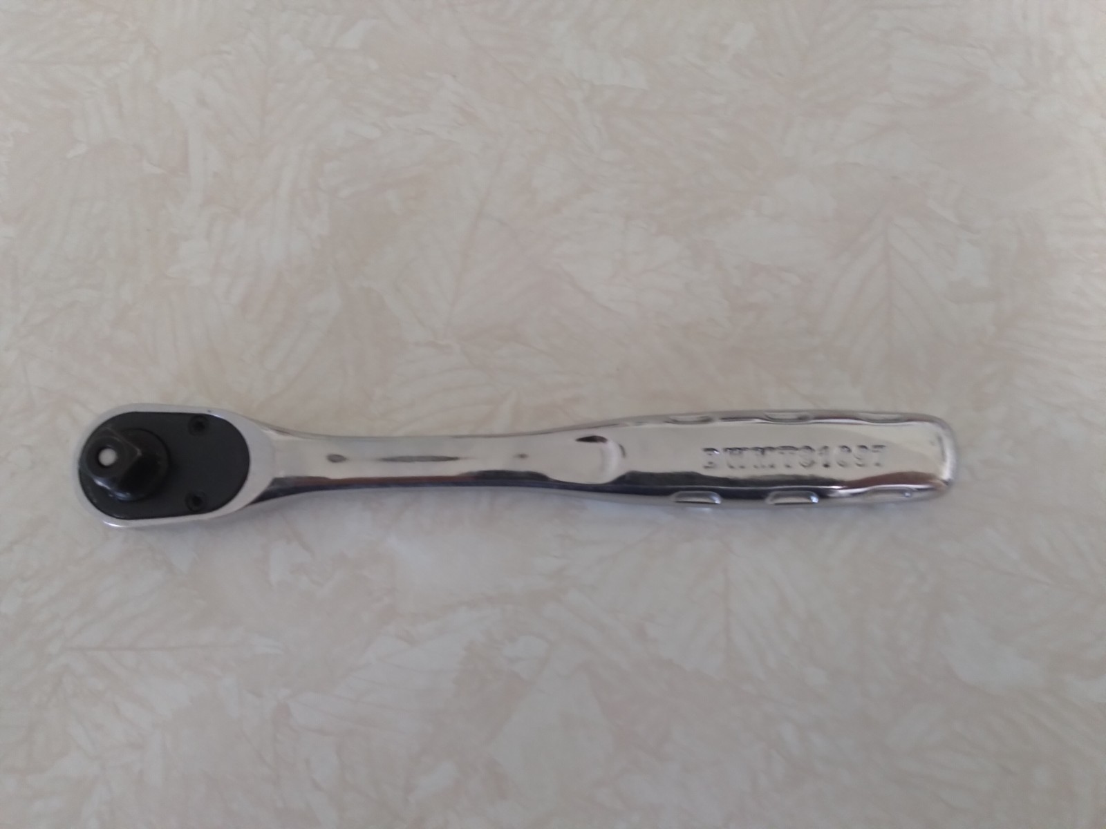 DEWALT 3/8″ DRIVE QUICK RELEASE RATCHET DWMT81097 NICE