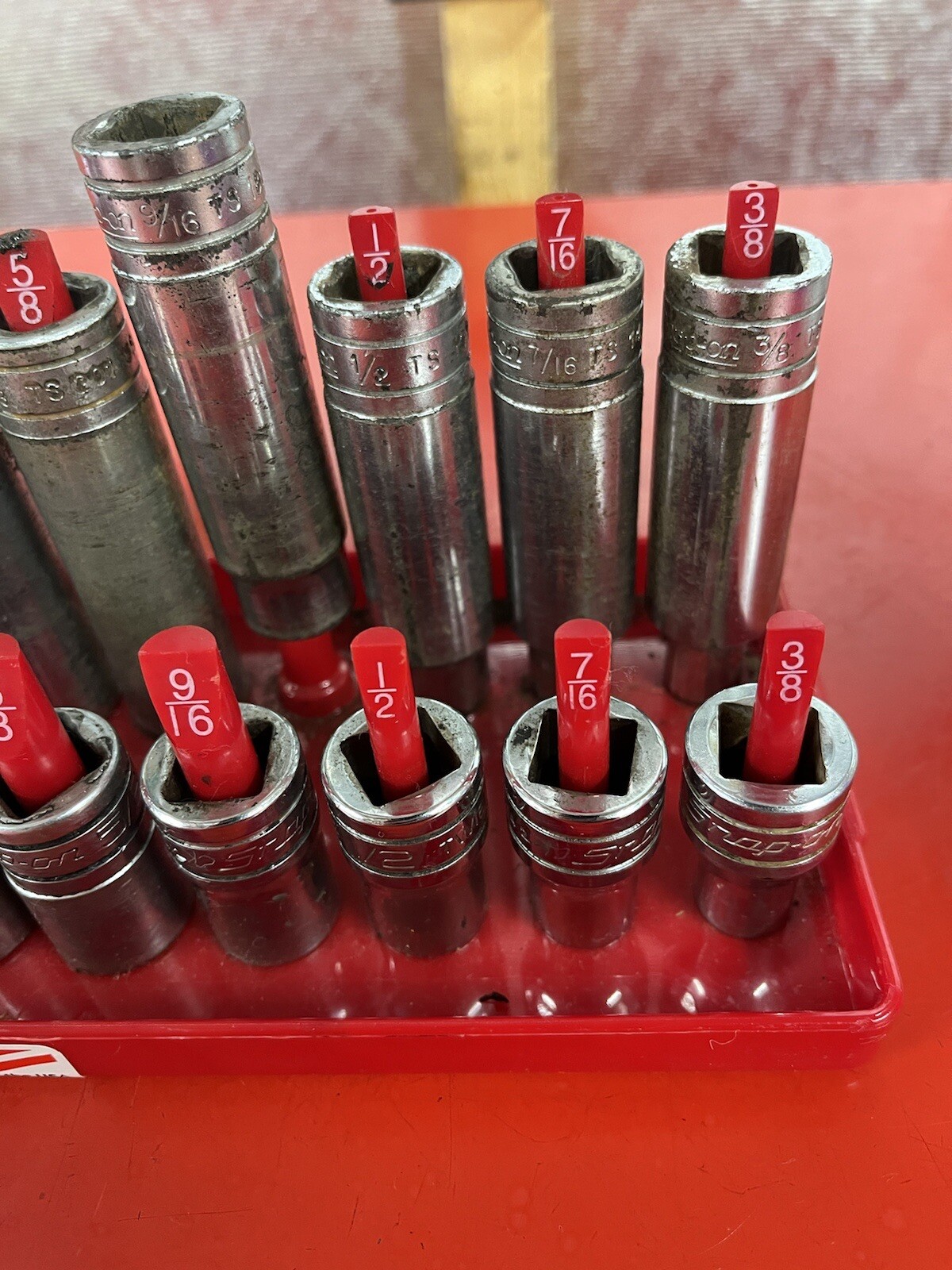 Snap-on Tools USA 28pc 1/2″ Drive SAE Chrome 6pt Shallow & Deep TS