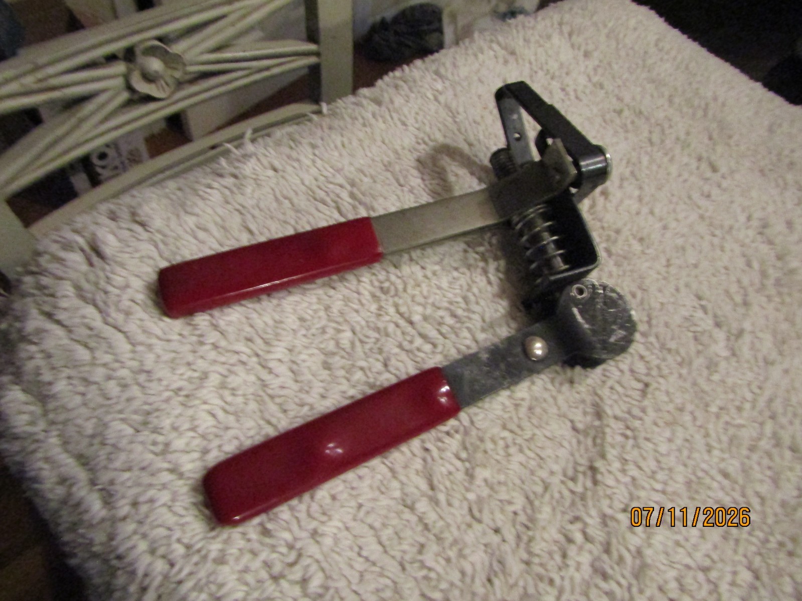 Vintage 7″ Red Handle Spring Loaded 2 Jaw Gear Puller Extactor ? Signed Made USA